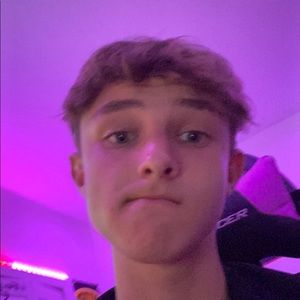 Meet your Posher, Aiden